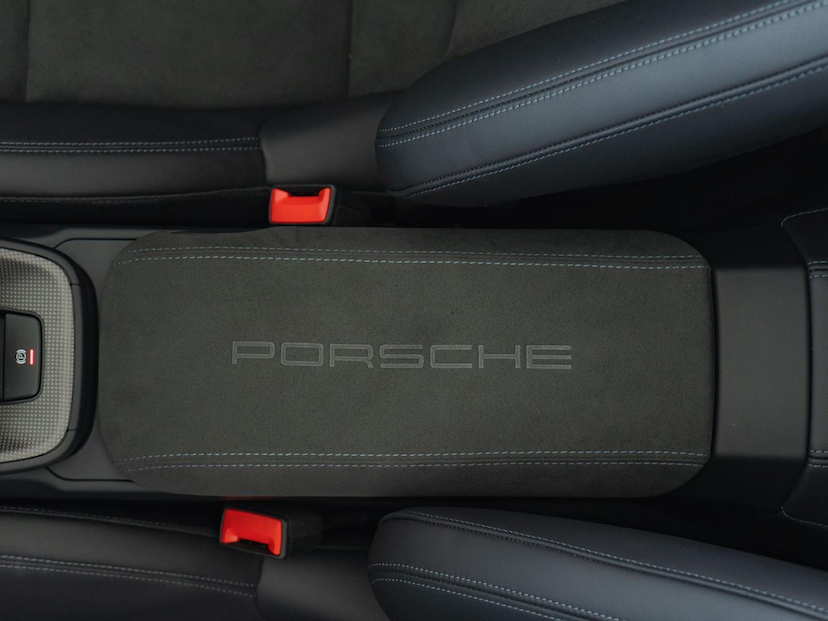 Foto do veículo PORSCHE 911 TARGA 4 GTS 2023 1.482 KM 1.199.000,00