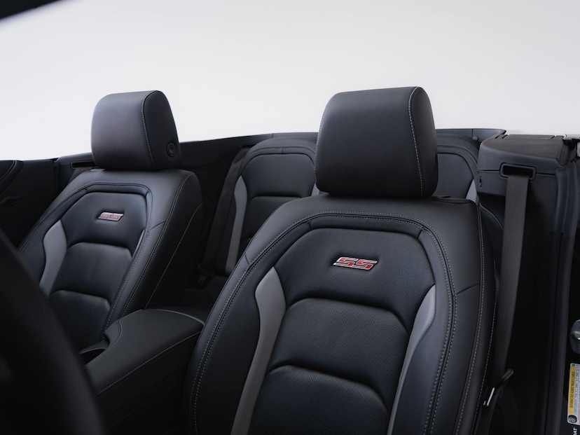 Foto do veículo CHEVROLET CAMARO SS CONVERSÍVEL V8 2019 11.322 KM 429.000,00
