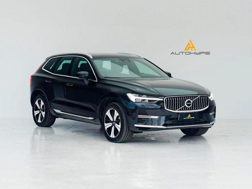 Foto do veículo VOLVO XC60  T8 PLUS 2024 20.458 KM 329.000,00