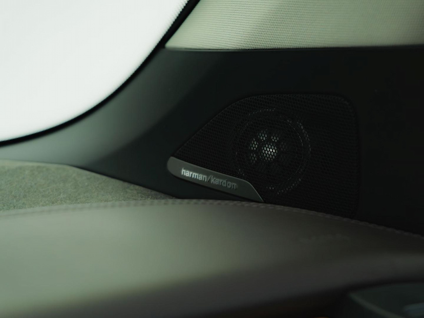 Foto do veículo BMW I3  BEV 120AH 2022 19.762 KM 146.900,00