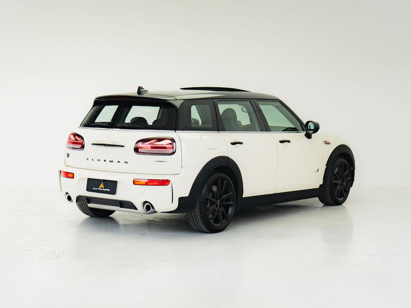 Foto do veículo MINI JOHN COOPER WORKS CLUBMAN ALL 4 JCW 2022 30.010 KM 229.000,00