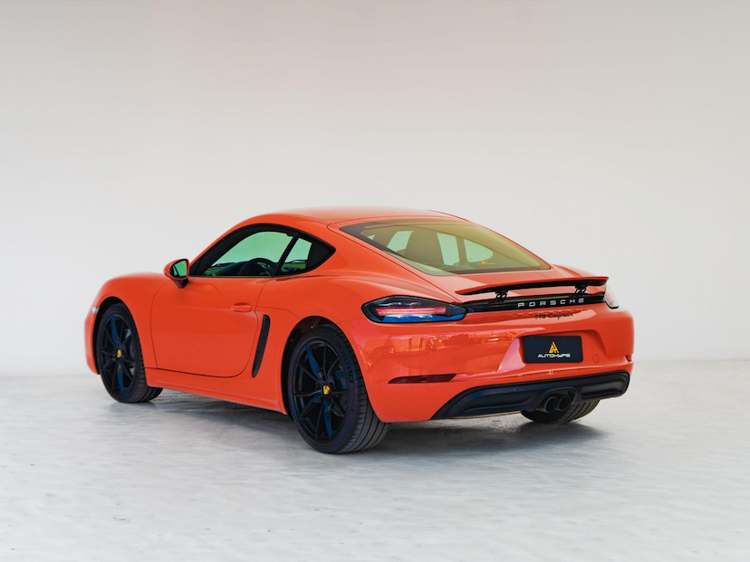 Foto do veículo PORSCHE 718 CAYMAN 2018 40.000 KM 399.000,00