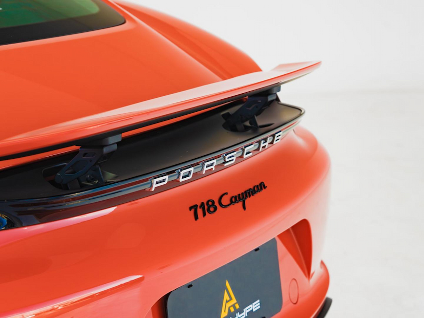Foto do veículo PORSCHE 718 CAYMAN 2018 40.000 KM 399.000,00