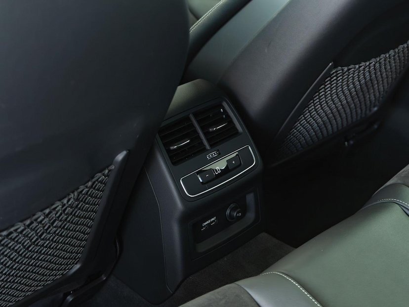 Foto do veículo AUDI RS4  AV 2.9TFSI 2021 30.625 KM 499.000,00
