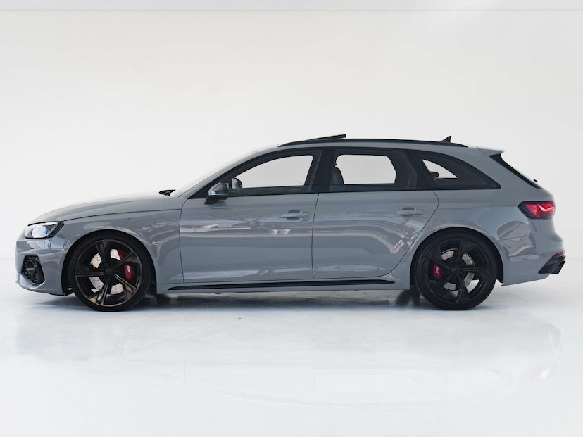Foto do veículo AUDI RS4  AV 2.9TFSI 2021 30.625 KM 499.000,00