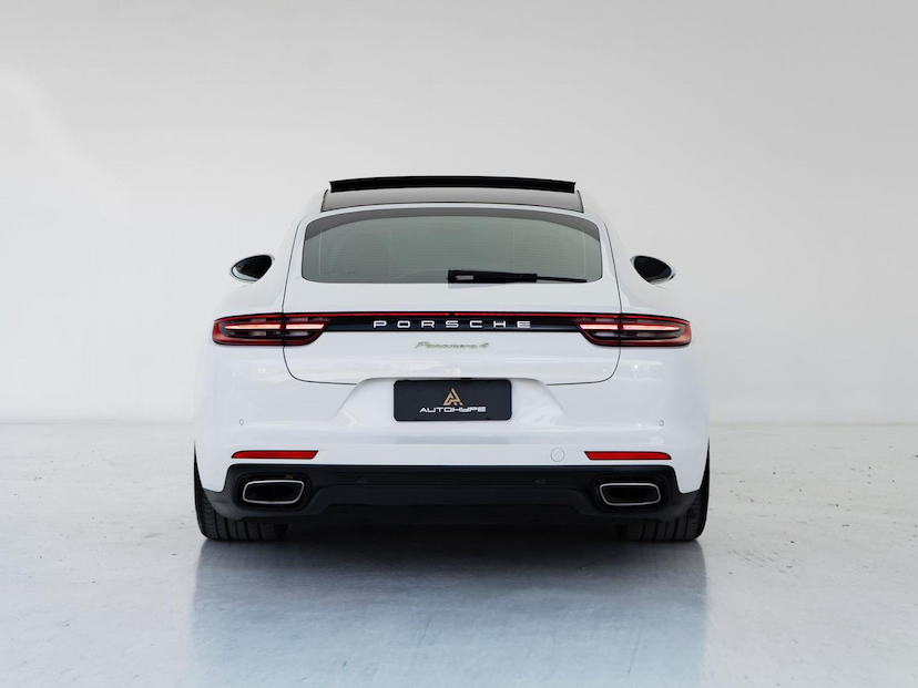Foto do veículo PORSCHE PANAMERA 4 E-HYBRID 2018 18.785 KM 499.000,00