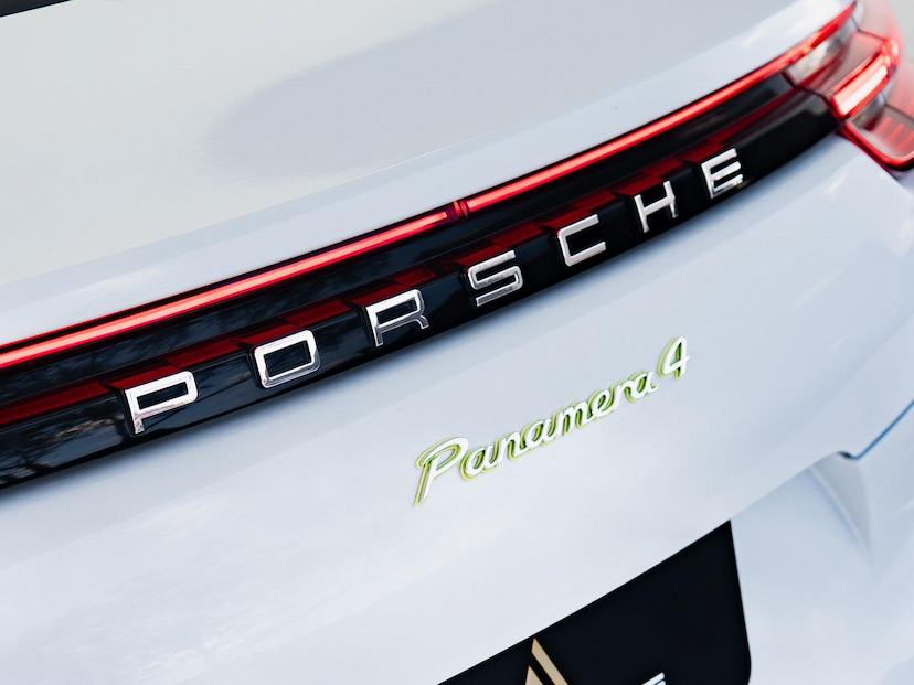 Foto do veículo PORSCHE PANAMERA 4 E-HYBRID 2018 18.785 KM 499.000,00