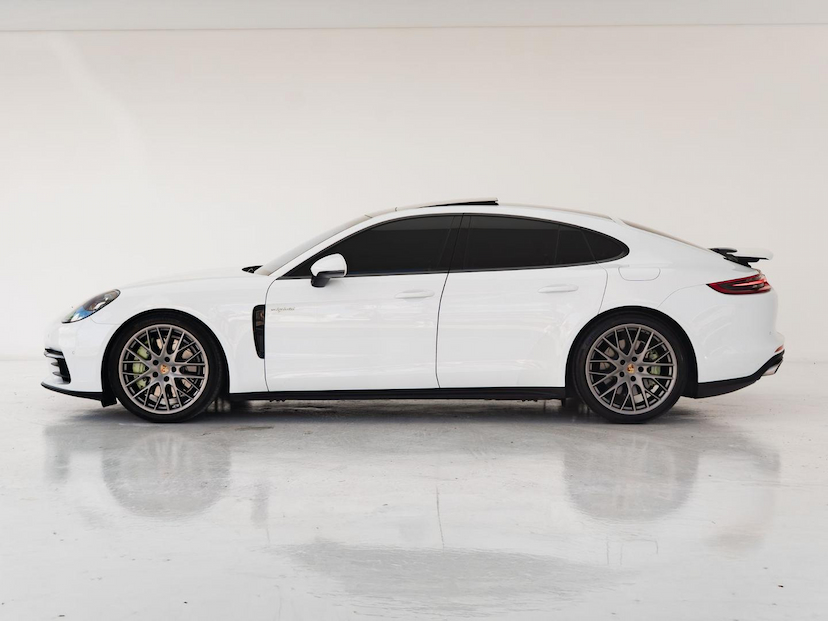 Foto do veículo PORSCHE PANAMERA 4 E-HYBRID 2018 18.785 KM 499.000,00