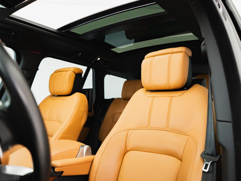 Foto do veículo LAND ROVER RANGE ROVER VOGUE SDV8 AUTOBIOGRAPHY 2018 17.585 KM 569.000,00