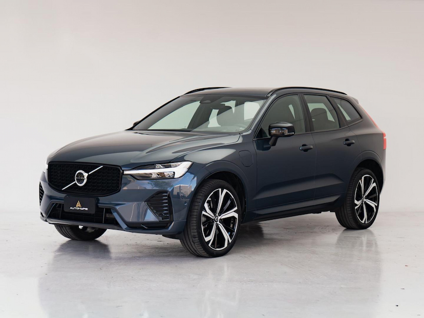 Foto do veículo VOLVO XC60 T8 ULTIMATE DARK 2024 29.051 KM 349.000,00