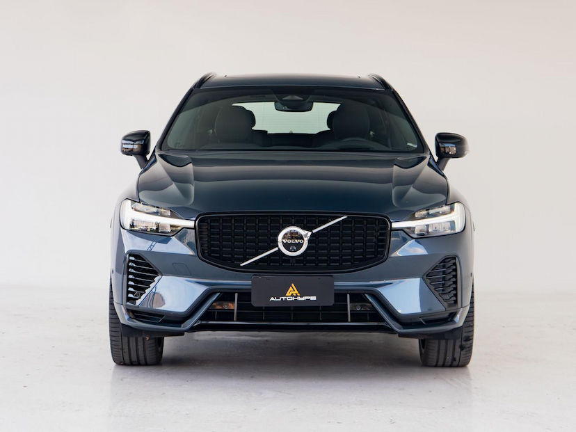 Foto do veículo VOLVO XC60 T8 ULTIMATE DARK 2024 29.051 KM 349.000,00