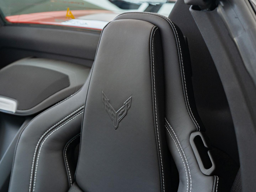 Foto do veículo CHEVROLET CORVETTE LT1 CONVERSÍVEL 2025 82 KM 1.390.000,00