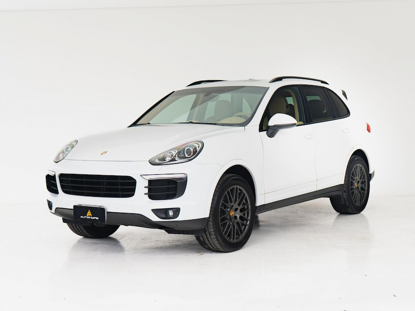 Foto do veículo PORSCHE CAYENNE  V6 2018 40.257 KM 249.000,00