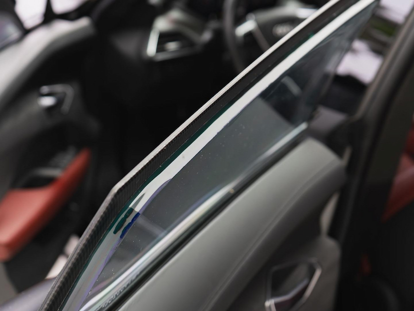 Foto do veículo AUDI E-TRON RS GT 2022 15.729 KM 499.000,00