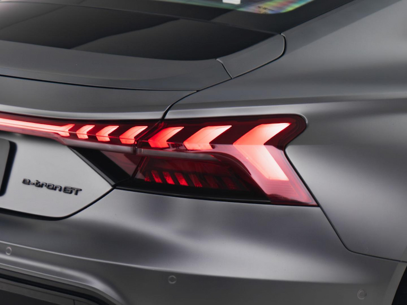 Foto do veículo AUDI E-TRON RS GT 2022 15.729 KM 499.000,00