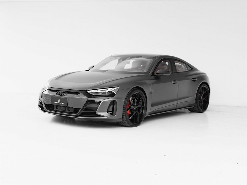 Foto do veículo AUDI E-TRON RS GT 2022 15.729 KM 499.000,00