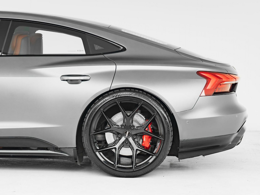 Foto do veículo AUDI E-TRON RS GT 2022 15.729 KM 499.000,00