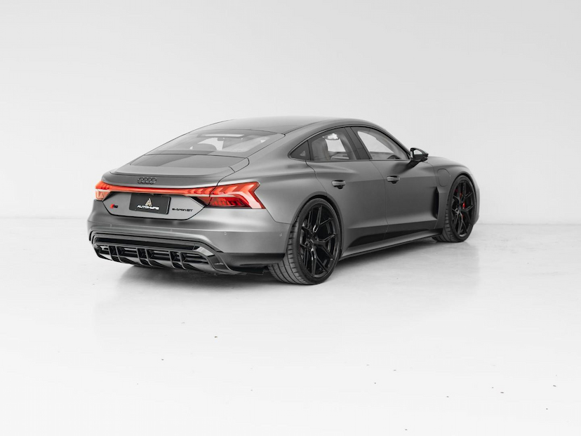 Foto do veículo AUDI E-TRON RS GT 2022 15.729 KM 499.000,00