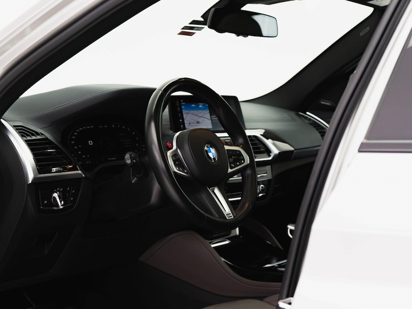 Foto do veículo BMW X4  M COMPETITION 2021 31.447 KM 449.500,00
