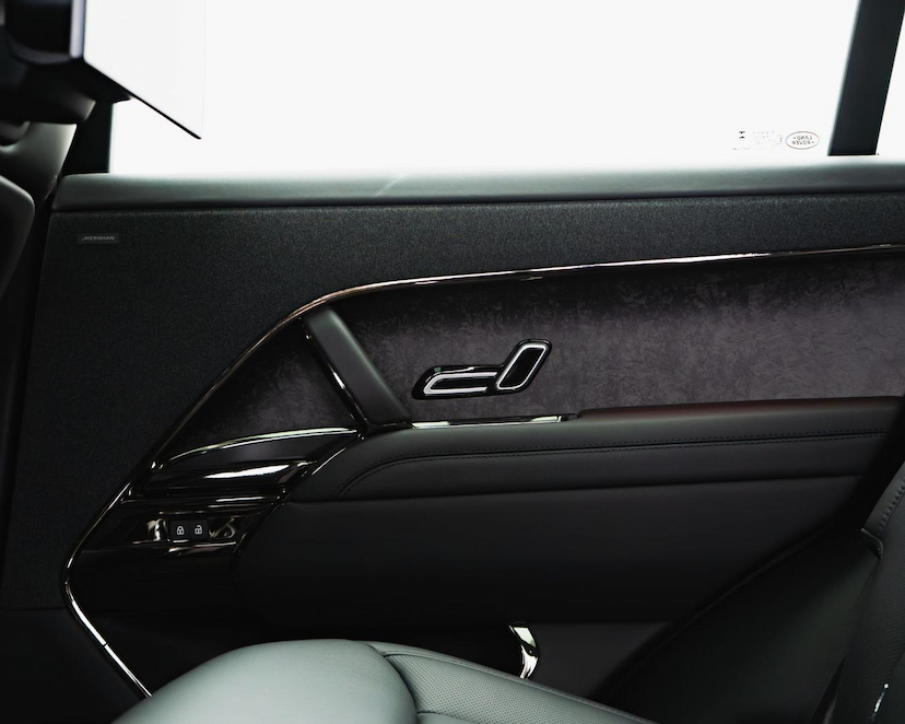 Foto do veículo LAND ROVER RANGE ROVER SPORT FIRST EDITION P510E 2023 8.265 KM 819.000,00