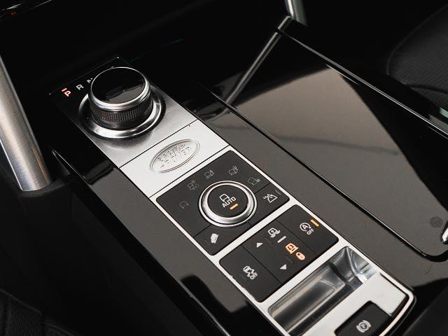 Foto do veículo LAND ROVER DISCOVERY TD6 HSE 2020 70.261 KM 259.000,00