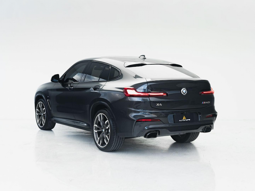 Foto do veículo BMW X4  M40I 2021 40.060 KM 347.500,00