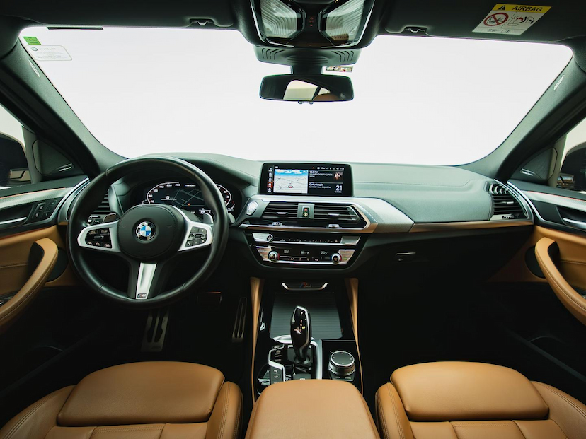 Foto do veículo BMW X4  M40I 2021 40.060 KM 347.500,00
