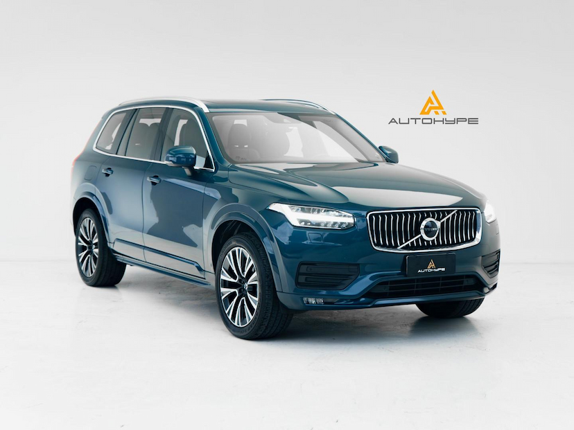 Foto do veículo VOLVO XC90  T6 MOMENTUM 2020 82.500 KM 199.000,00