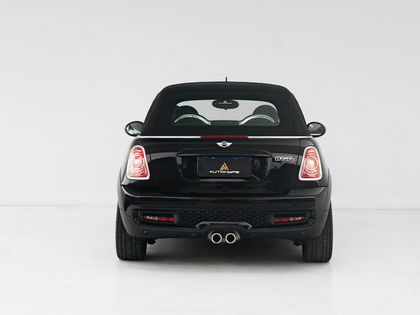 Foto do veículo MINI COOPER S CABRIO 2013 51.440 KM 99.500,00