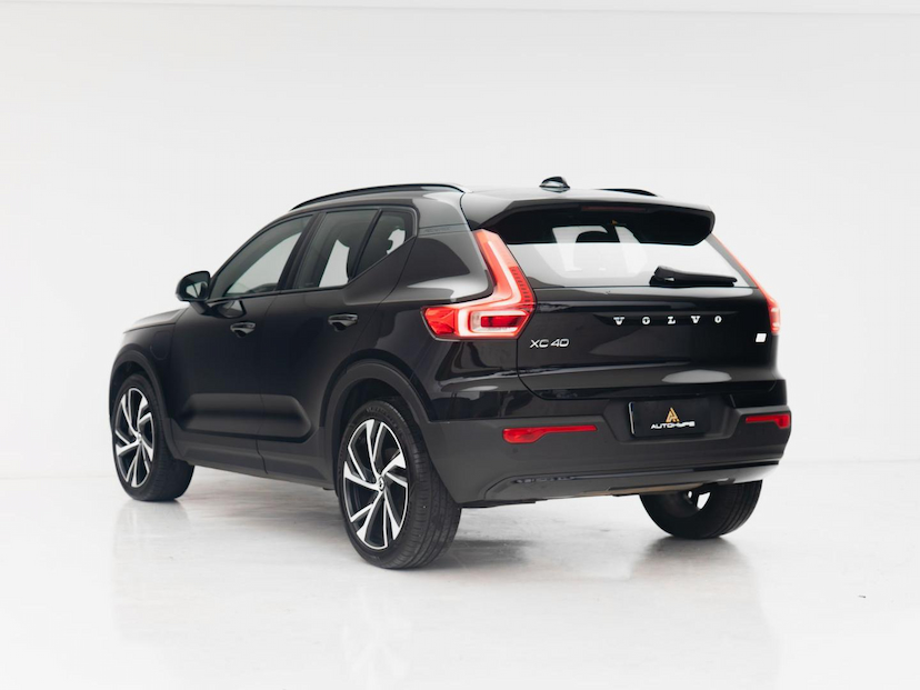 Foto do veículo VOLVO XC40 T5 R-DESIGN 2021 53.765 KM 179.500,00