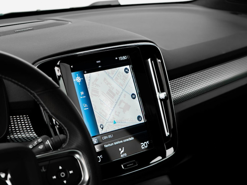 Foto do veículo VOLVO XC40 T5 R-DESIGN 2021 53.765 KM 179.500,00