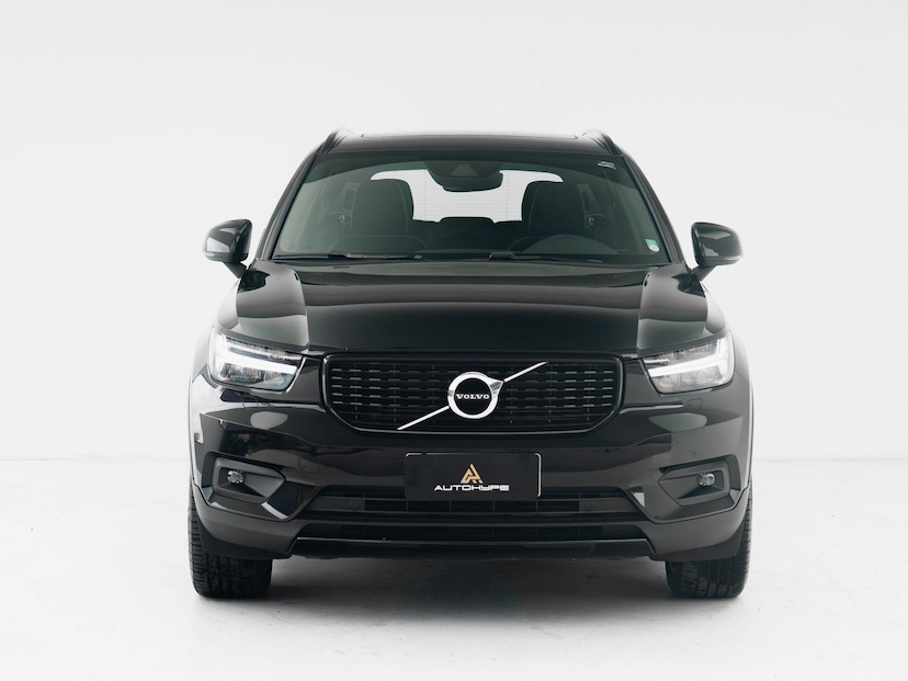 Foto do veículo VOLVO XC40 T5 R-DESIGN 2021 53.765 KM 179.500,00
