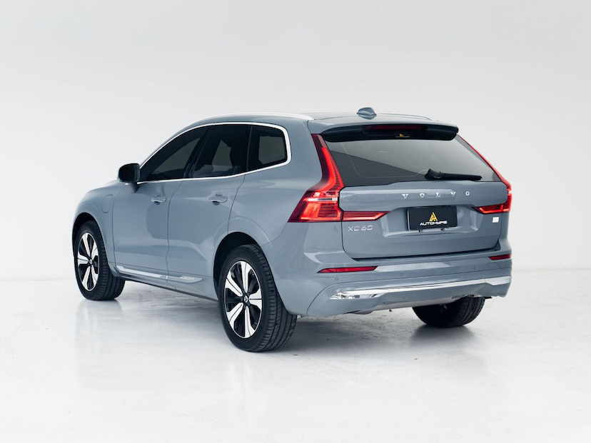 Foto do veículo VOLVO XC60  T8 PLUS 2023 49.500 KM 269.000,00