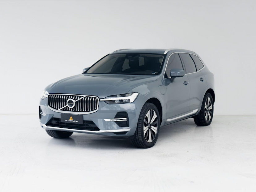 Foto do veículo VOLVO XC60  T8 PLUS 2023 49.500 KM 269.000,00