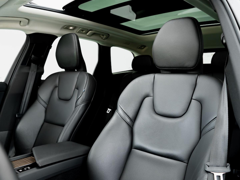 Foto do veículo VOLVO XC60  T8 PLUS 2023 49.500 KM 269.000,00