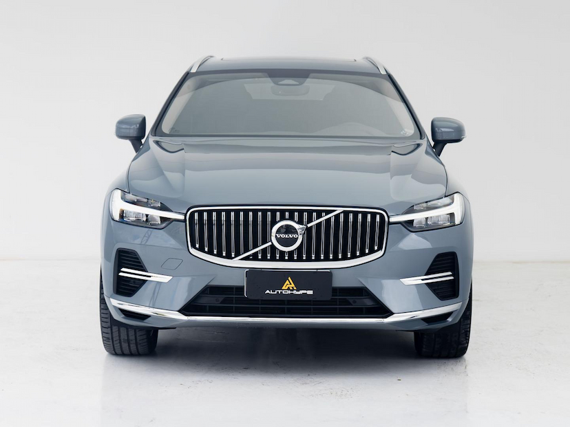 Foto do veículo VOLVO XC60  T8 PLUS 2023 49.500 KM 269.000,00