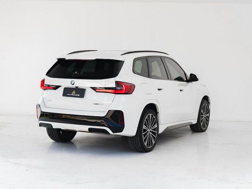 Foto do veículo BMW X1  S20I M SPORT 2024 9.100 KM 309.000,00