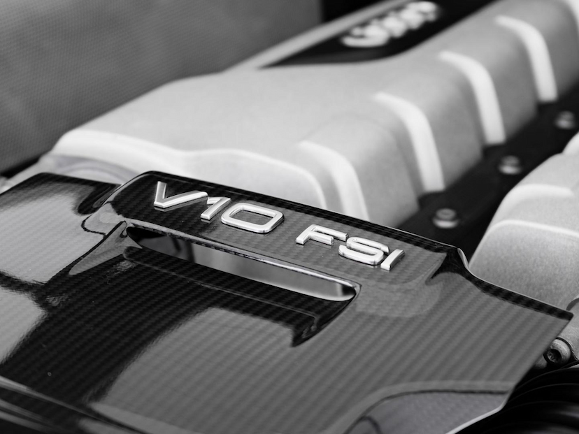 Foto do veículo AUDI R8  5.2 V10 FSI 2012 41.235 KM 629.000,00