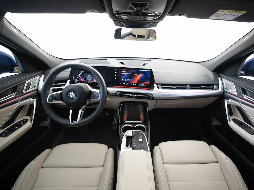 Foto do veículo BMW X2 20I M SPORT 2025 7.679 KM 375.500,00