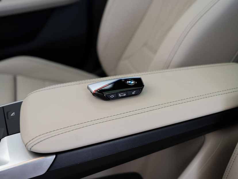Foto do veículo BMW X2 20I M SPORT 2025 7.679 KM 375.500,00