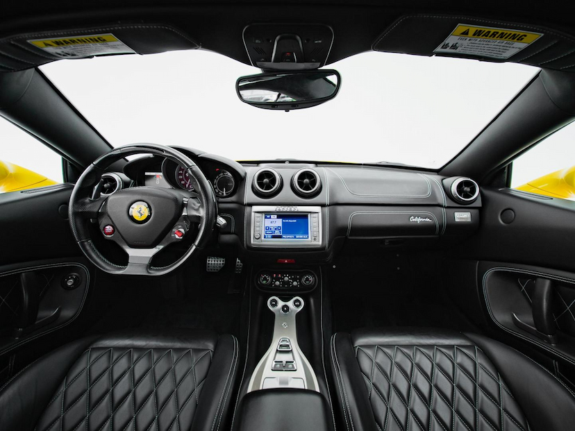 Foto do veículo FERRARI CALIFORNIA  2010 30.179 KM 1.199.000,00