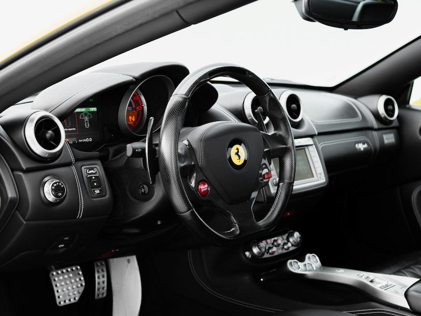 Foto do veículo FERRARI CALIFORNIA  2010 30.179 KM 1.199.000,00
