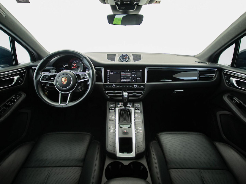 Foto do veículo PORSCHE MACAN  S 2020 50.754 KM 369.000,00