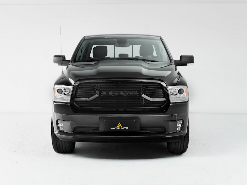 Foto do veículo RAM CLASSIC  LARAMIE NIGHT ED. 5.7 4X4 AUT. 2023 56.350 KM 265.500,00