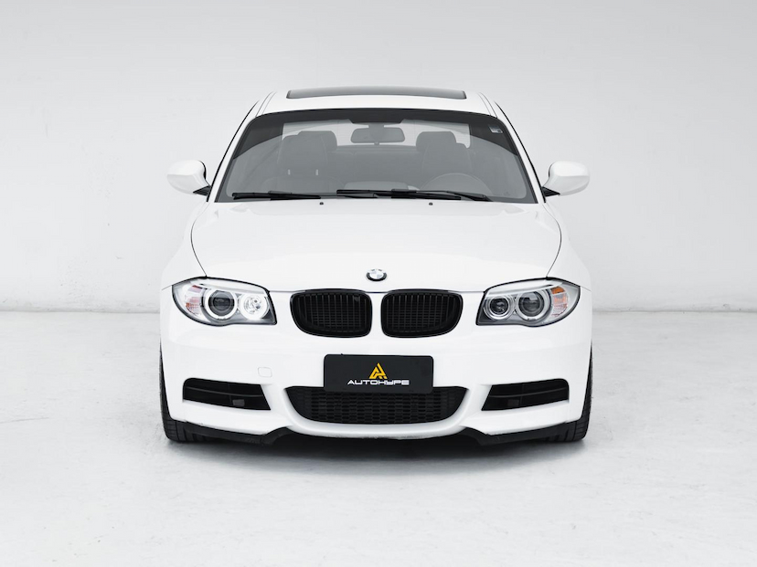 Foto do veículo BMW 135I COUPE 2011 49.875 KM 199.000,00