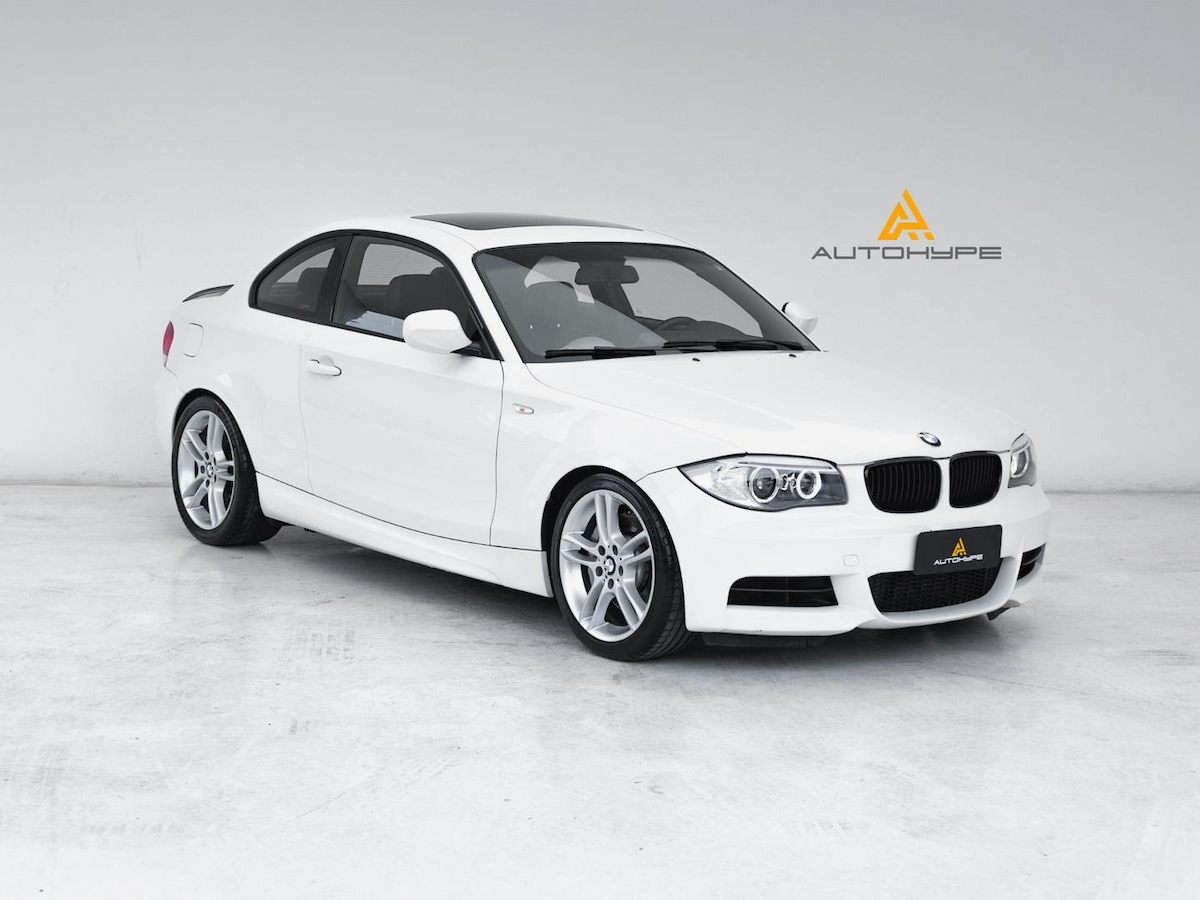 Foto do veículo BMW 135i COUPE 2011/2011 49.875 KM R$ 199.000,00