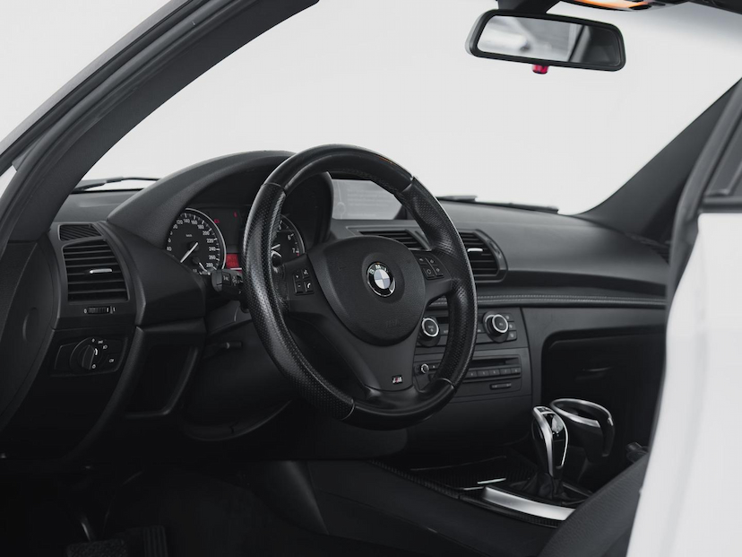 Foto do veículo BMW 135I COUPE 2011 49.875 KM 199.000,00