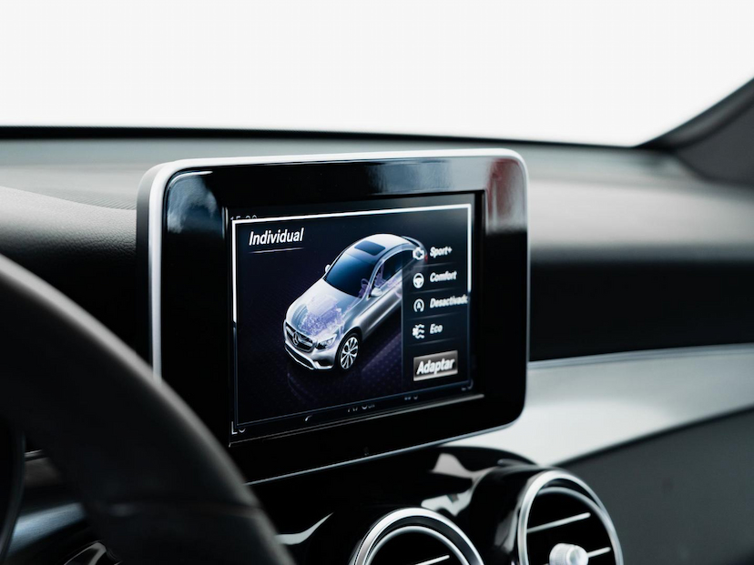 Foto do veículo MERCEDES-BENZ GLC 250  2019 13.018 KM 249.900,00