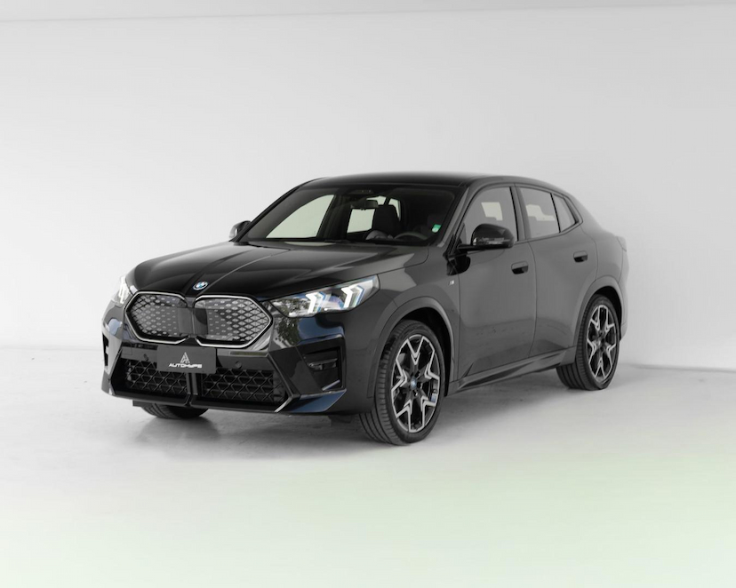 Foto do veículo BMW IX 30 M SPORT (ELÉTRICO) 2024 5.708 KM 359.000,00