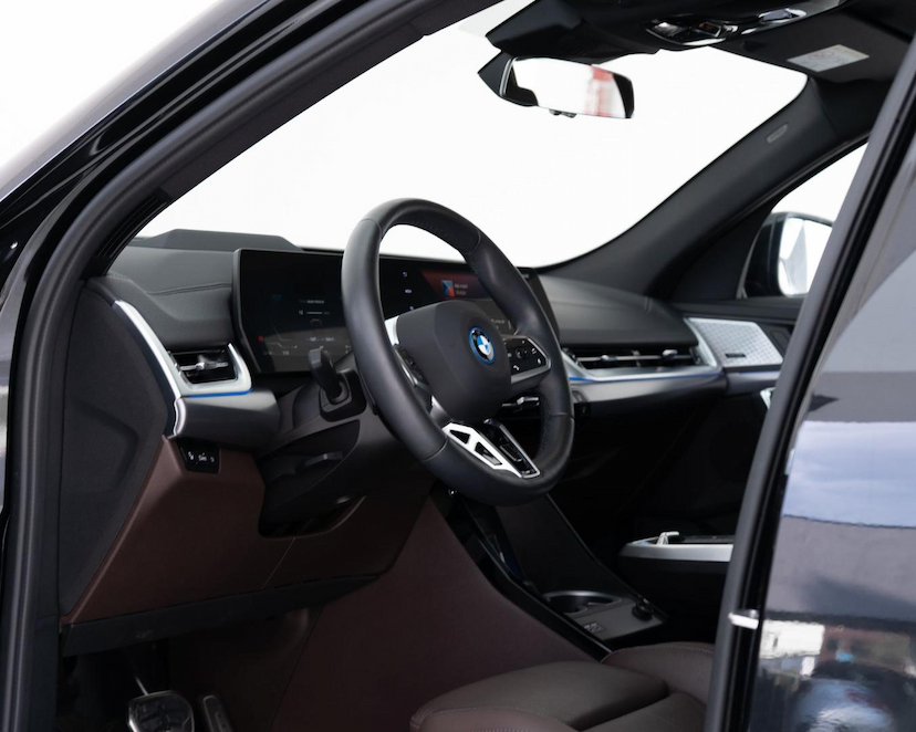 Foto do veículo BMW IX 30 M SPORT (ELÉTRICO) 2024 5.708 KM 359.000,00
